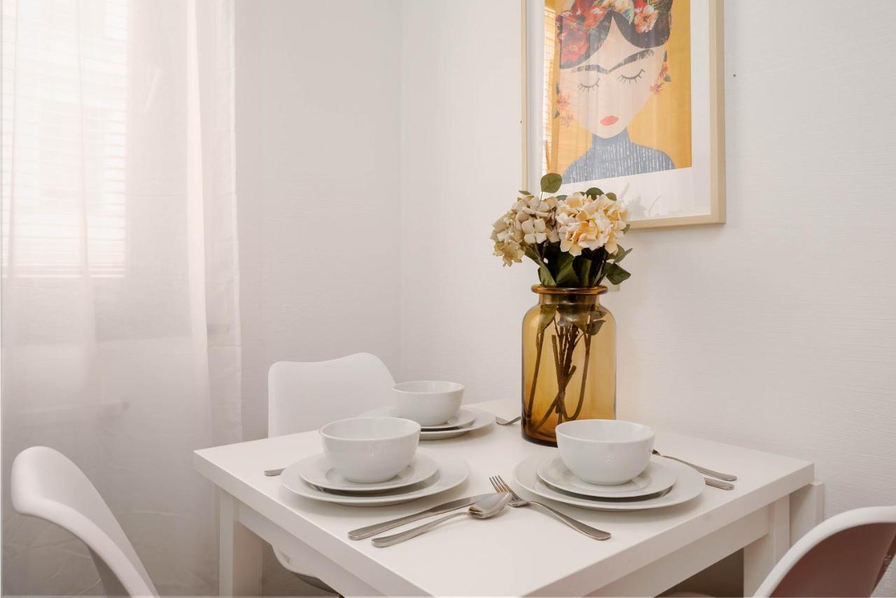 King Bed Home, Next To Akh Michelbeuern Vienna Exterior photo