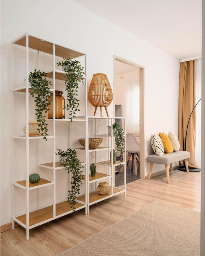 King Bed Home, Next To Akh Michelbeuern Vienna Exterior photo